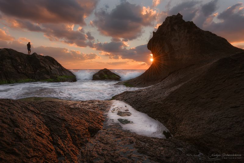 The fisherman and the sea.photo preview