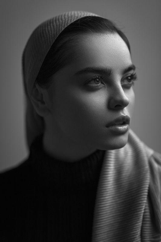 portrait, model, studio, lighting, portfolio, headshot, bw, face, ***photo preview