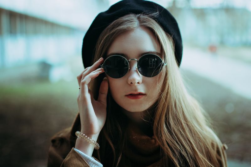 Портрет, девушка, очки DSC_0000photo preview