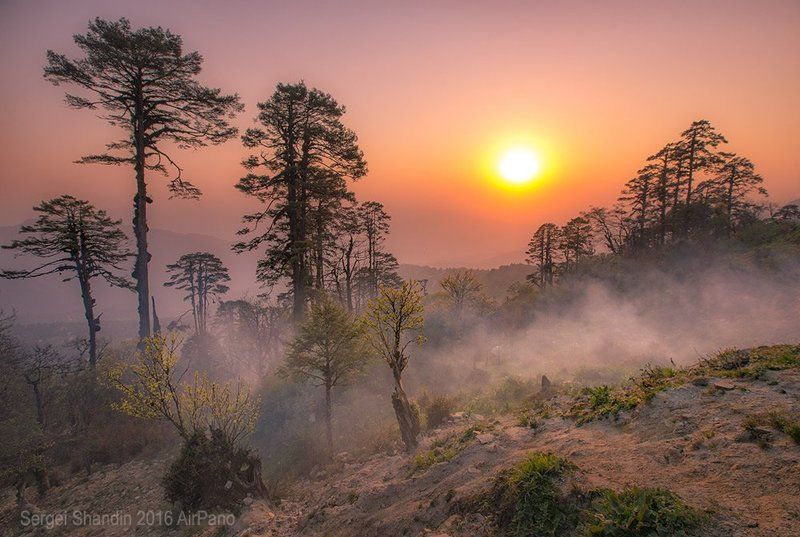 горы, Гималаи, Бутан, Дочула, Airpano, туман, утро, рассвет Утро на перевале Дочулаphoto preview