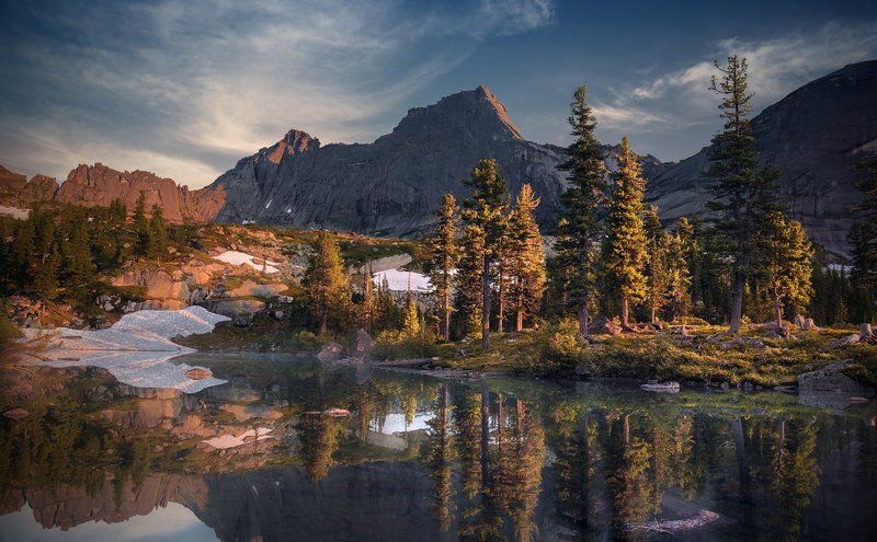 пейзаж, природа, ергаки, саяны, лазурное, горы, скалы, вершины, хребет, озеро, вечер, спящий, саян, дно, камни, отражения, вода, холодный, большой, высокий, красивая Лазурноеphoto preview