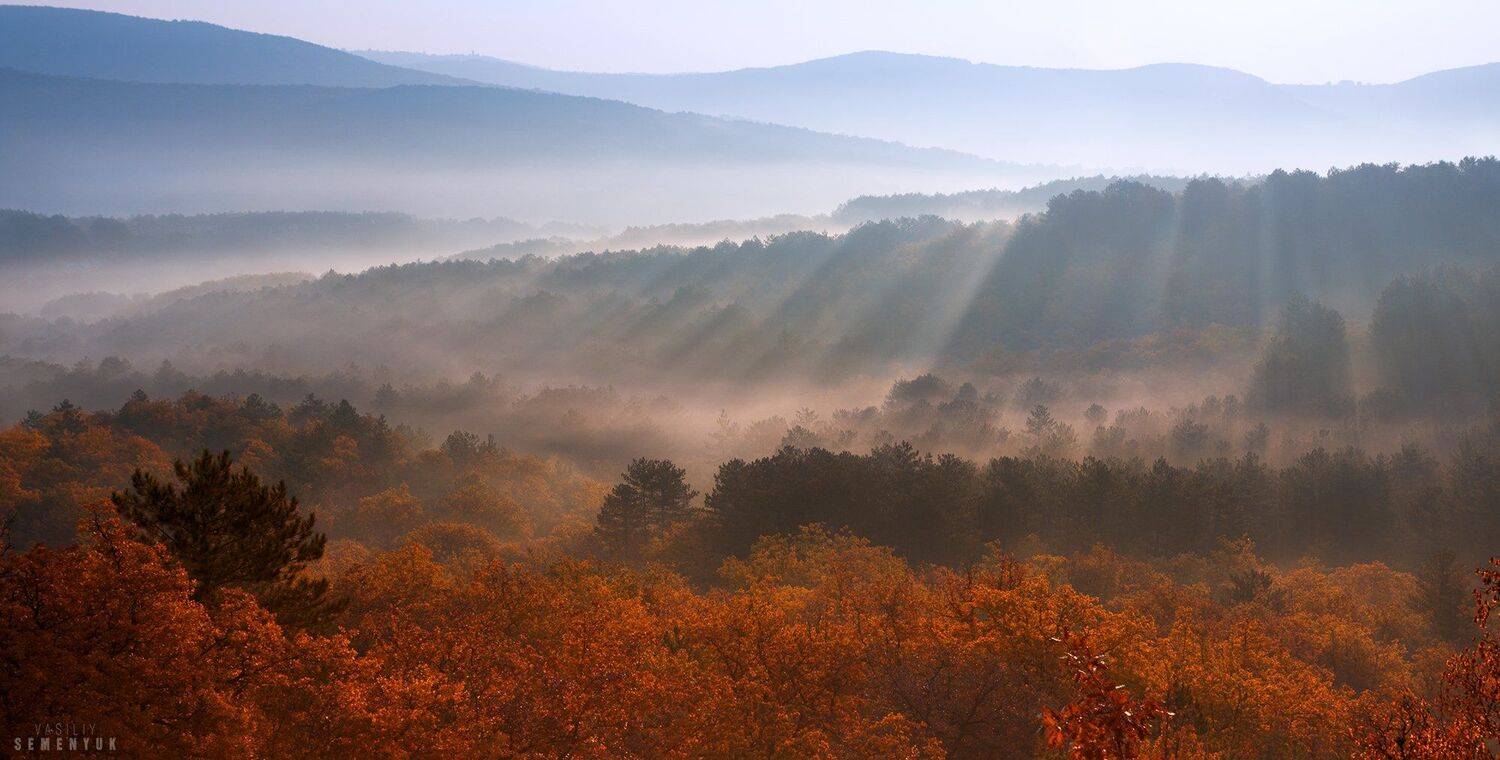 Рассвет на перевале Тепе-Кермен.. Автор: Семенюк Василий Крым, рассвет, туман, горы, утро., Семенюк Василий