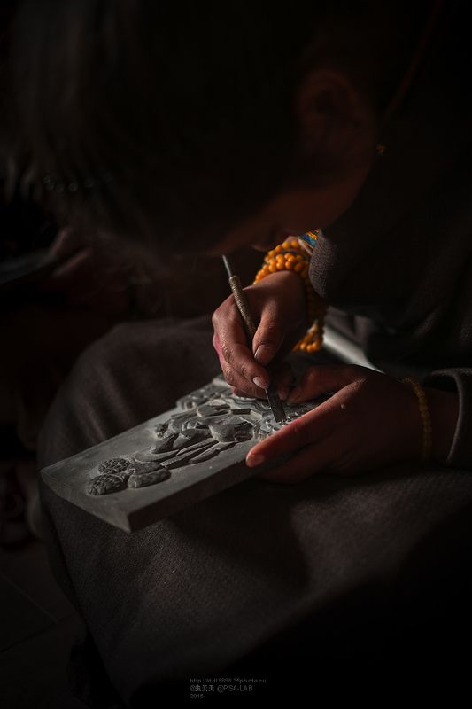 резьба  雕刻的艺术photo preview