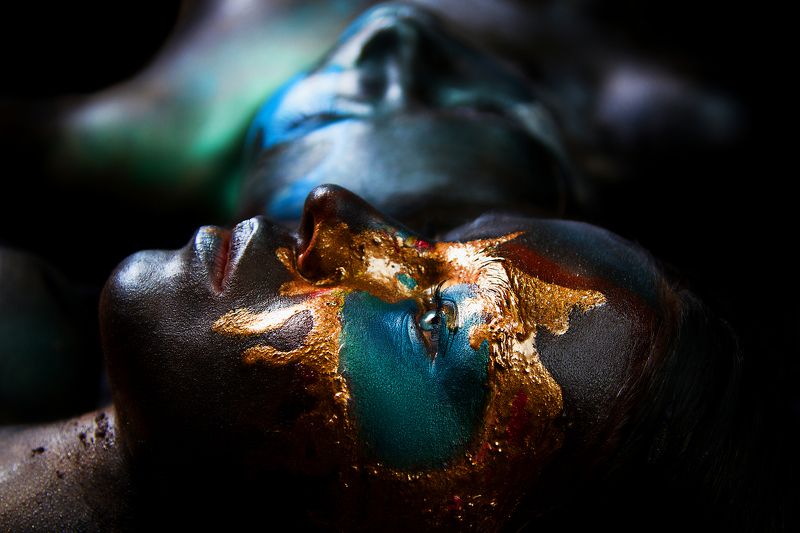 байкал, бодиарт, визаж, вулкан, глаза, грим, девушка, континент, красота, креатив, лежит, лицо, макияж, озеро, океан, портрет, рельеф, руки, синий, студия, текстура, тело, фейс-арт, фейсарт, фото, фотография, цвет, черный, вулкан, йеллоустоун два континента. Йеллоустоун.photo preview