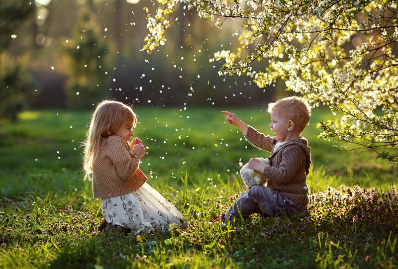 детский фотограф, детская фотосессия, семейный фотограф, влада былич, краснодар, детство, цыеты, весна, весенняя прогулка Цветопадphoto preview
