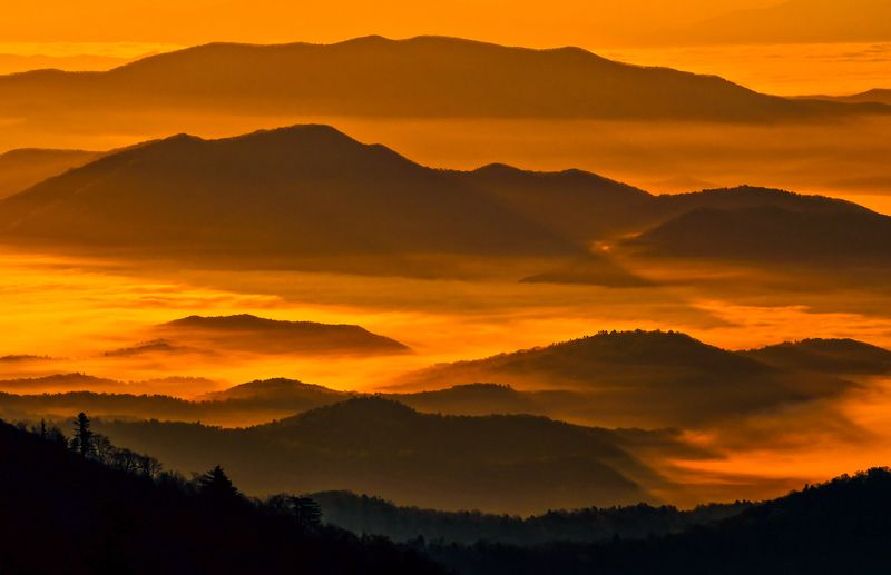 Свет, рассвет, горы, Приморье, Приморский край Немного о свете...photo preview