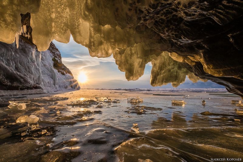 байкал, сибирь, россия, лед, зима, пейзаж, природа, закат, грот, baikal, siberia, russia, ice, winter, landscape, nature, sunset, grotto Янтарный гротphoto preview