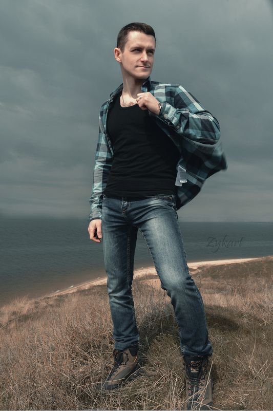 fation#guy#blue#sky#nature# Alonephoto preview