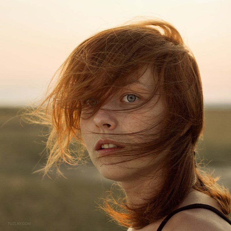 девушка Солнечнаяphoto preview