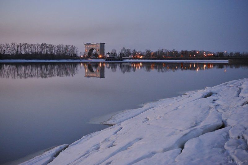 Угличский шлюзphoto preview