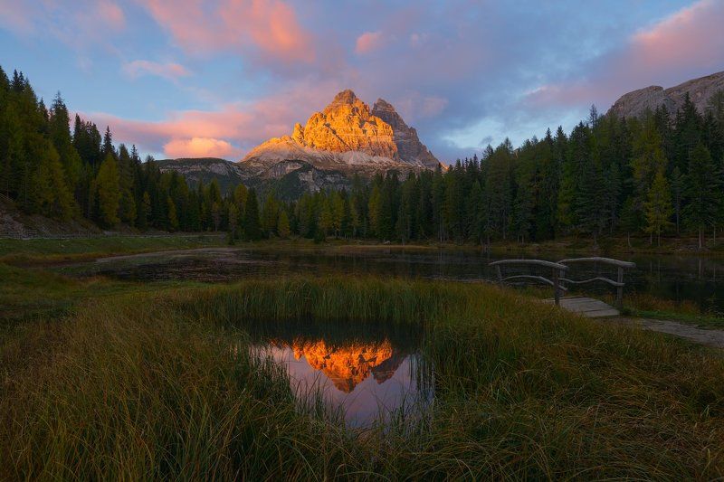 Про озеро, горы и закатphoto preview