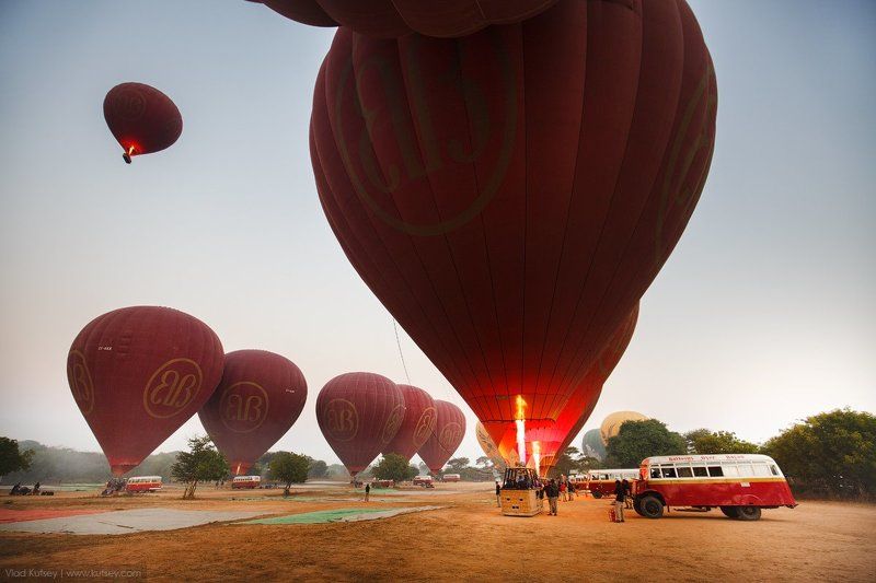 burma, myanmar, pagan, bagan, balloons, morning, asia, travel, воздушныешары, баган, подготовка, мьянма, бирма Ready to flyphoto preview