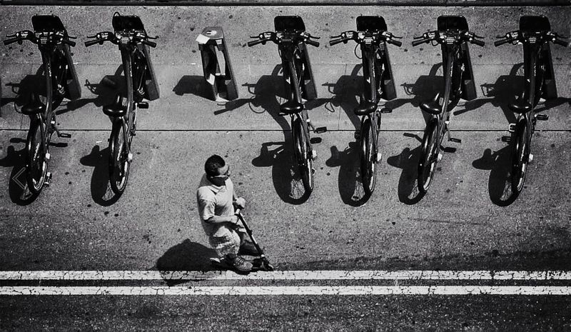 Жанр, улица Чужойphoto preview