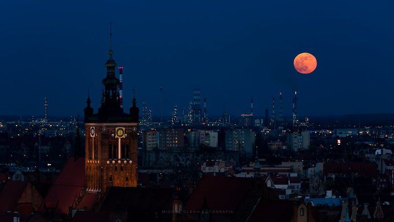 gdansk,poland,moon,moonrise,nightscape,гданьск,польша Moonrisephoto preview
