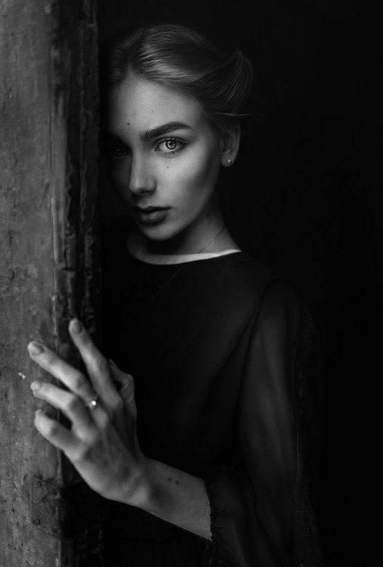 девушка старина портрет платье блондинка photo preview