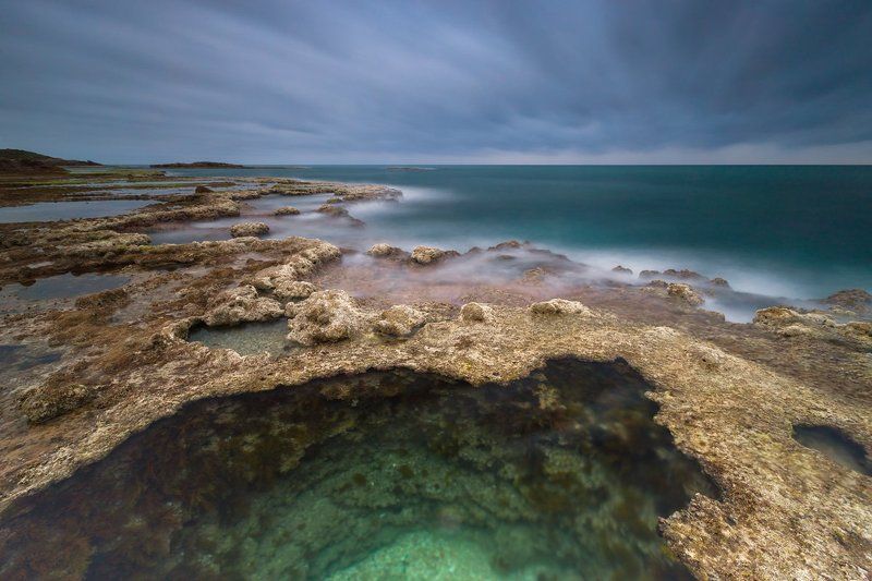 средиземное море, небо, камни, вода, песок, облака, море, пляж, парк, шторм, национальный парк, израиль, север, закат, солнце, ветер, брызги, волны, весна, природа, пейзаж, Средиземное мореphoto preview