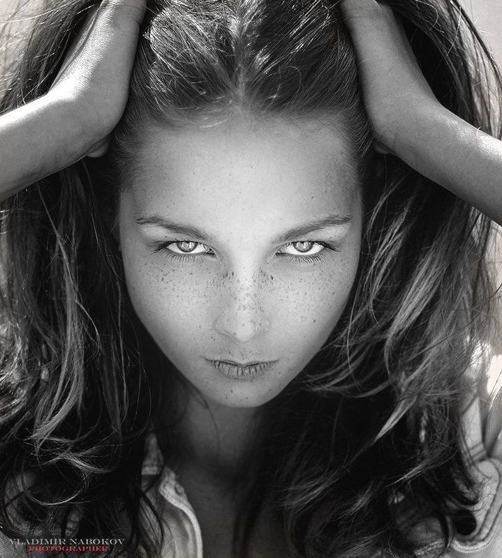 портрет девушка глаза взгляд без мейка Взгляд photo preview