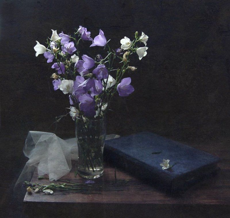 колокольчик, натюрморт С колокольчикамиphoto preview