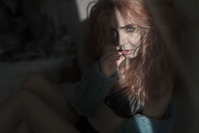 свет девушка ню рыжая уют тепло Утренний светphoto preview