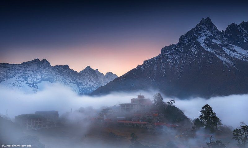 В обьятиях гималайского тумана фото превью