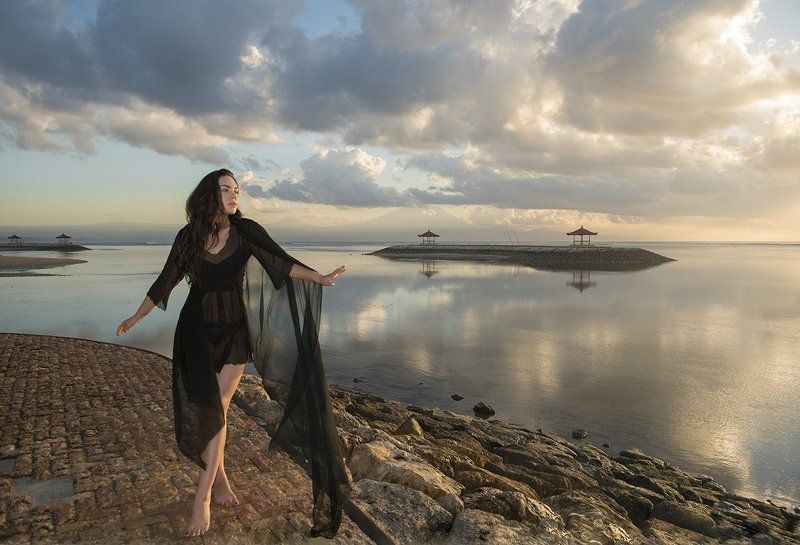 Танец души под музыку рассветаphoto preview