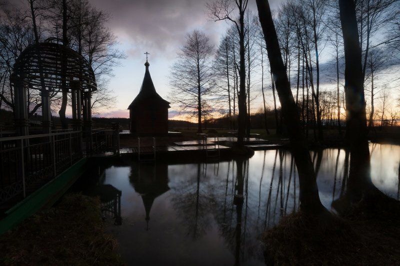 крыница, вечер, каплица Голубая крыницаphoto preview