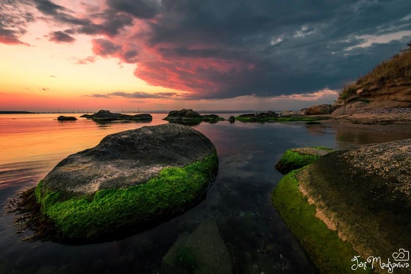sunset, nature, landscape, sea, rock, sky, clouds Red sunsetphoto preview