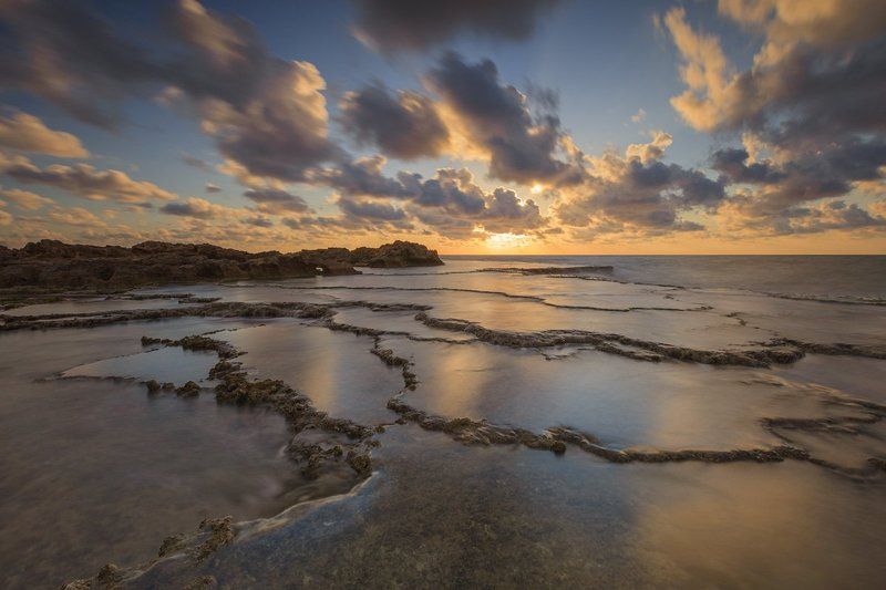 средиземное море, небо, камни, вода, песок, облака, море, пляж, парк, шторм, национальный парк, израиль, север, закат, солнце, ветер, брызги, волны, весна, природа, пейзаж, Средиземное мореphoto preview