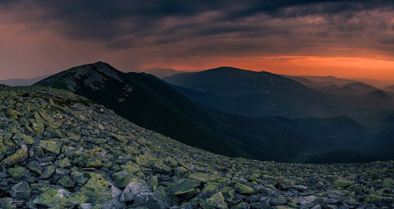 пейзаж природа город облака небо карпаты горы  фото превью