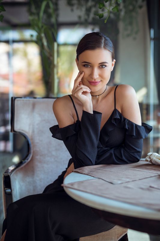 girl, model, natural, light, eyes, color, beauty, face, cute, young, people, facebook, instagram, follow, bokeh, composition, retouch, canon Bianca T IIphoto preview