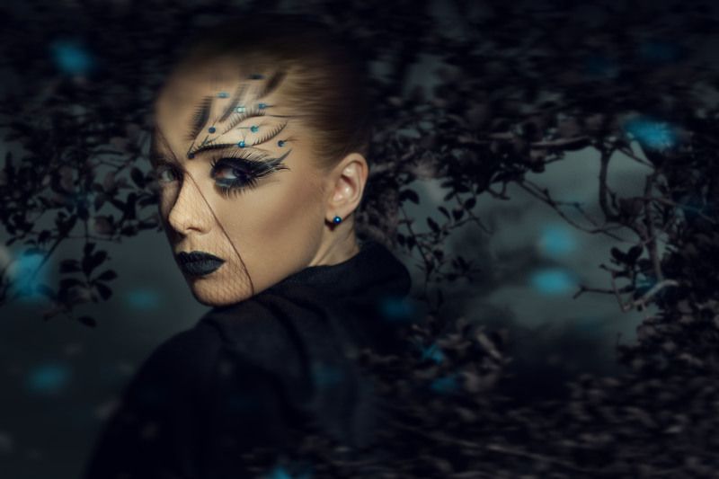 Незнакомкаphoto preview