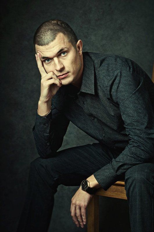 Мужской портретphoto preview