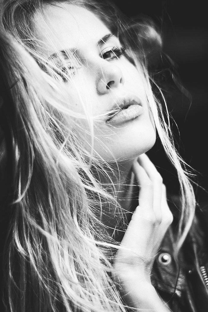 С легкой долей цинизма. Автор: Степан Каморный , Степан Каморный