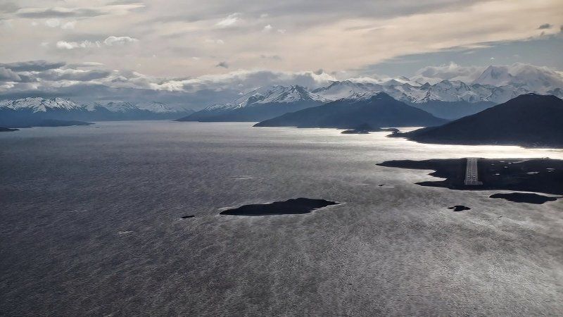 самолет, посадка Самая южная Свободная полосаphoto preview