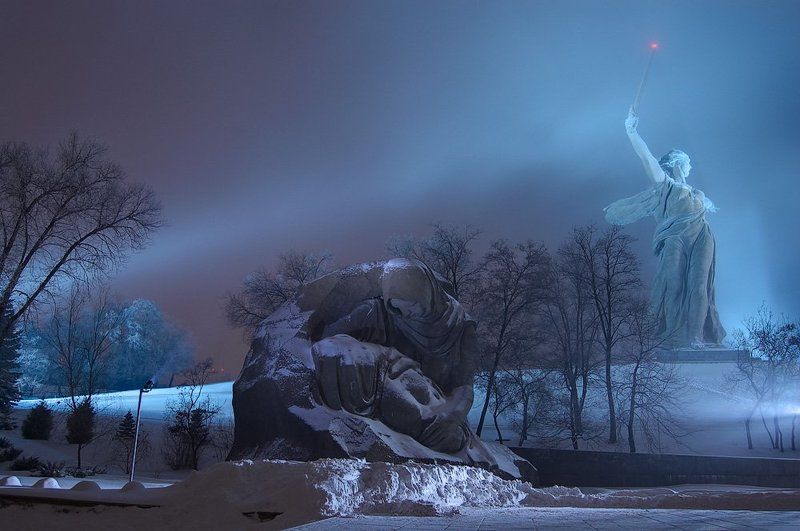 волгоград, мамаев, курган, мать родина На Мамаев кургане тишина...photo preview