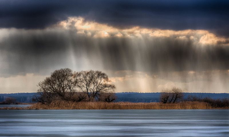 вода перспектива фронт туча весна свет В ожидании дождяphoto preview