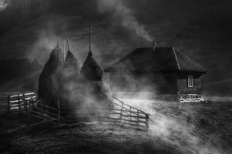 landscape, mountain, light, nature, пейзаж, природа, горы, rural, idyll, village,home, sunrise, black&white Silencephoto preview