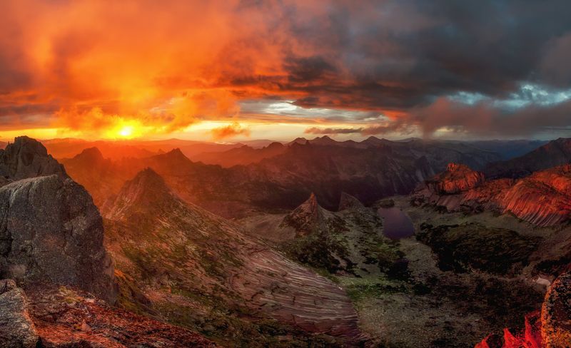 ергаки, закат, солнце, небо, пейзаж, россия, сибирь, горы, панорама Полыхающие небесаphoto preview