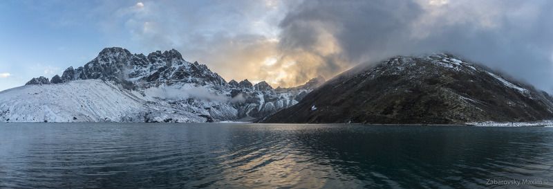 непал, гималаи, озеро, гокио, пик, закат, панорама Огненный закат на озере Гокио. Гималаи, Непал.photo preview