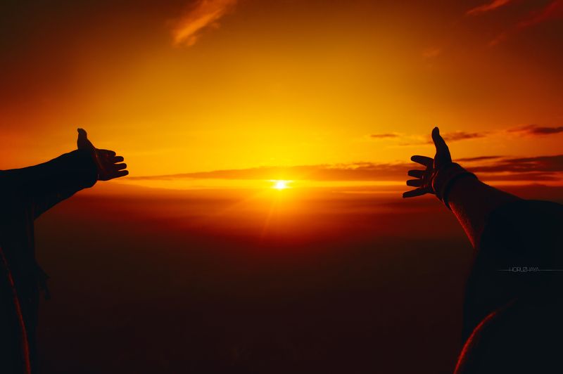 Instagram: horuzhaya.officialphoto preview