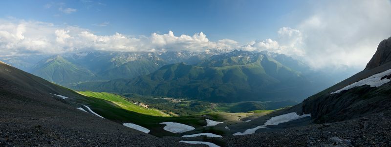 горы, архыз, перевал, лето, июль, путешествия, снежник, зелёный, вершины, гряда, панорама По изгибам Архызаphoto preview