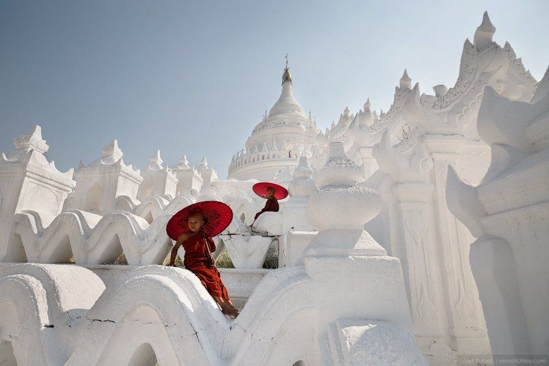 pagoda, Hsinbyume, myanmar, burma, mandalay, mingun, monks, whire_pagoda, temple, asia, бирма, мьянма, пагода, мингун, мандалай, монахи, буддизм, азия The Hsinbyume Pagodaphoto preview