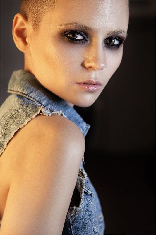 portrait, girl, model, photo, photographer, отель, кровать, девушка, hot Иринаphoto preview