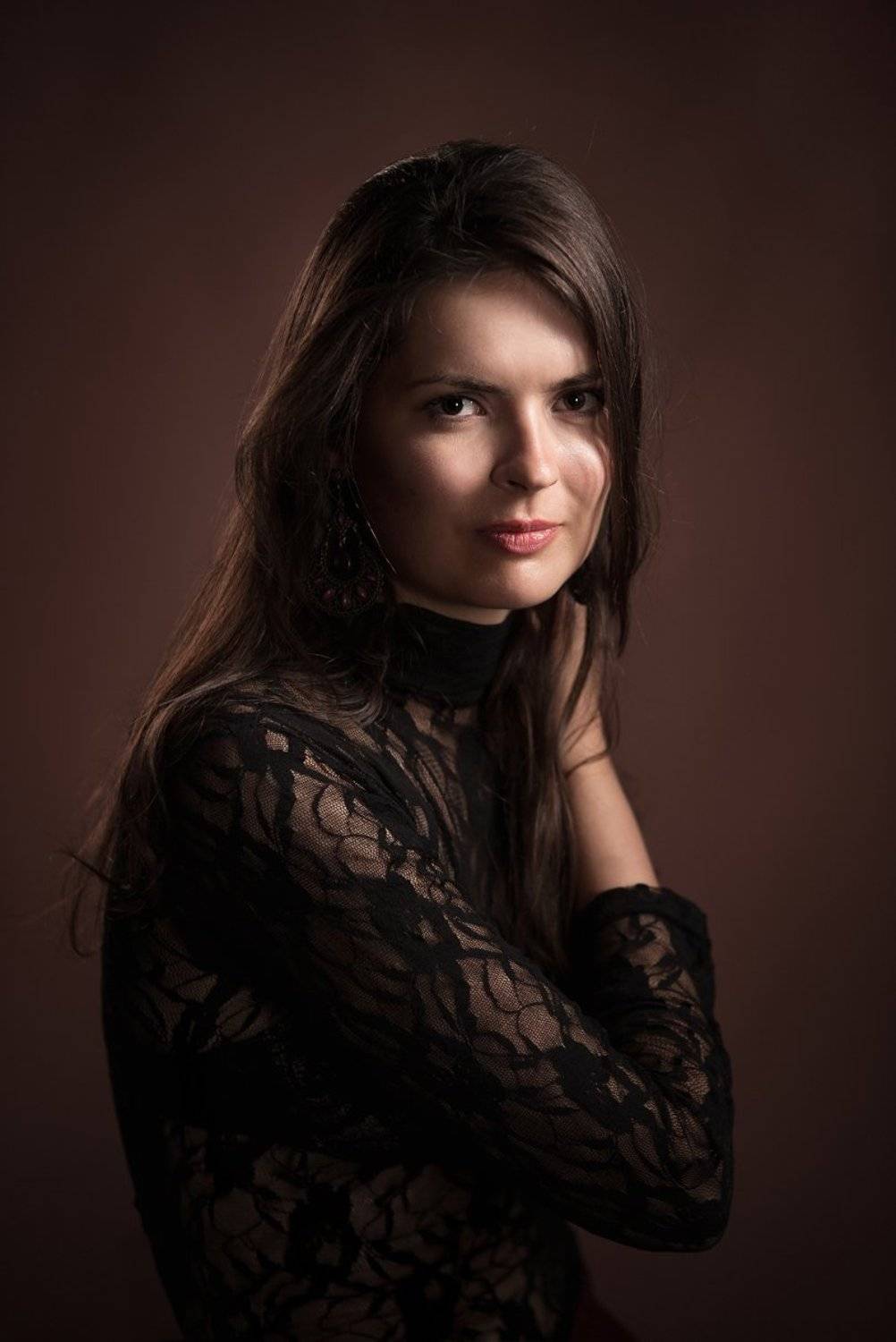 Портрет Юлии. Автор: Давыдов Михаил портрет, классический, art portrait, art work, fine art, beauty, романтическая, студийный, графический, созерцание, взгляд, улыбка, девушка, красивая, тени, светопись, davydov, искусство, Давыдов Михаил