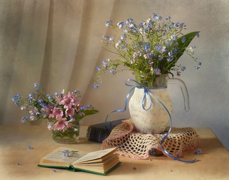 цветы, весна, букет, книга, вечер, свет Романтичным вечеромphoto preview