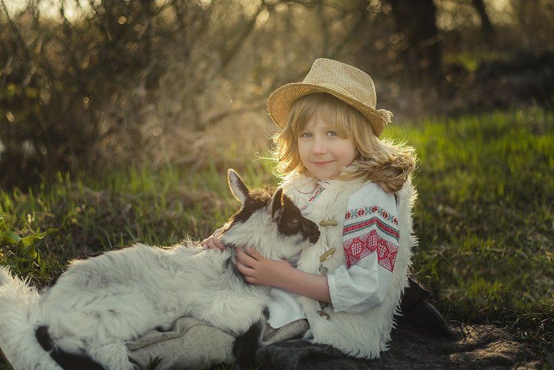 дети, природа, весна, мальчик, нежность, улыбка Яникphoto preview