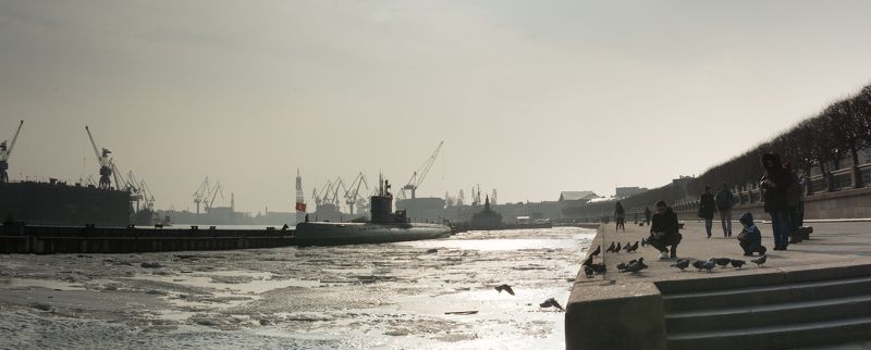 Санкт-Петербург набережная весна  Набережная Лейтенанта Шмидтаphoto preview