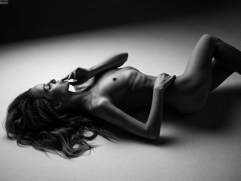 булавина,  ню,  обнаженнаянатура Кристинаphoto preview