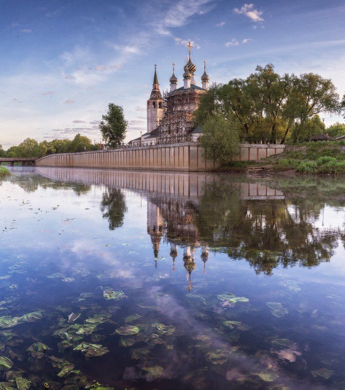 холуй, храм, православие, река, утро, отражение Корабль православияphoto preview