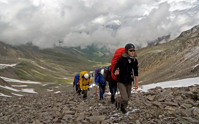 поход, горы, кавказ, приэльбрусье Предводитель фото превью